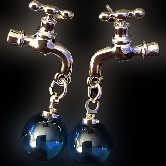 Water Faucet Earrings - Picture 3 of 4